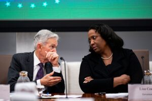 trump-attempts-to-fire-fed-governor-lisa-cook-amid-controversy