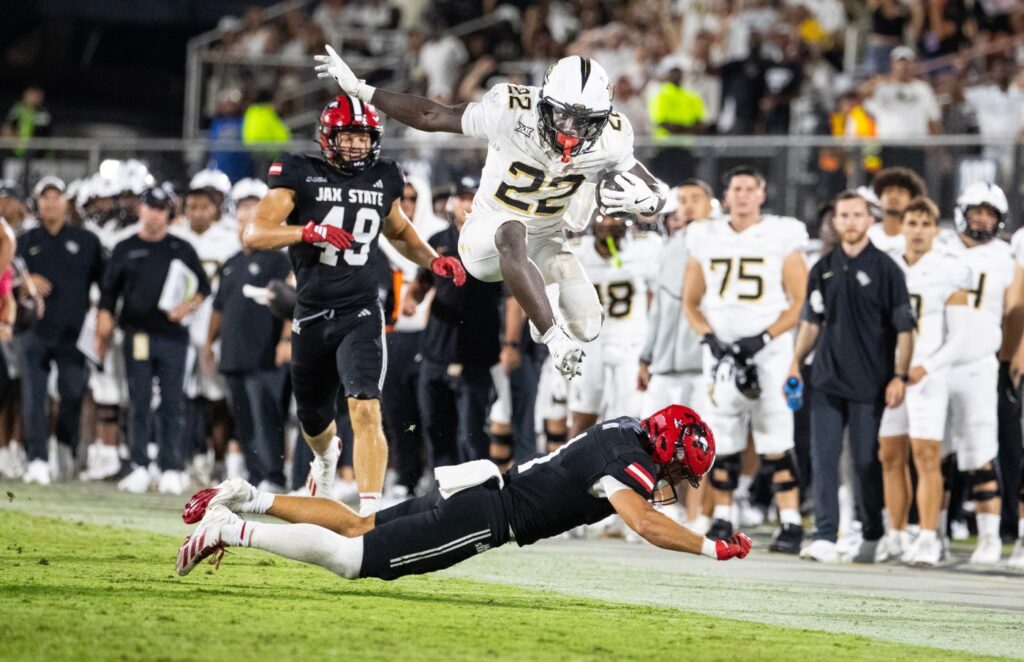 ucf-knights-triumph-in-thrilling-opener-against-jacksonville-state