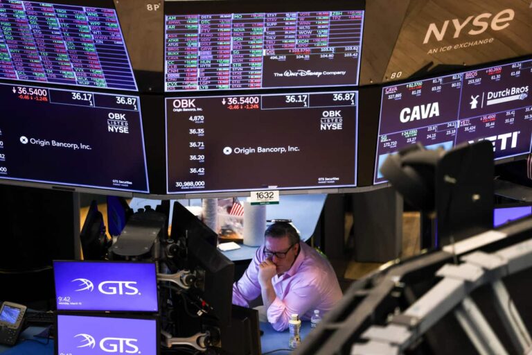 urgent-update-big-tech-s-ai-spending-soars-as-revenue-plummets