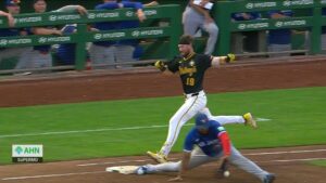 vlad-guerrero-jr-injures-hamstring-mri-scheduled-after-exit