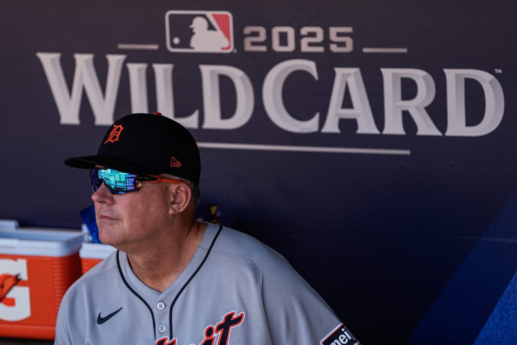 2025-mlb-playoffs-kick-off-key-dates-teams-and-matchups