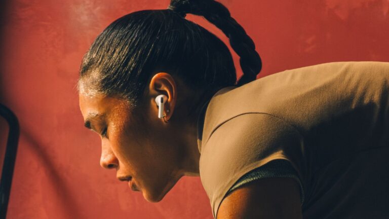 airpods-pro-3-launches-today-preorders-surge-ahead-of-release