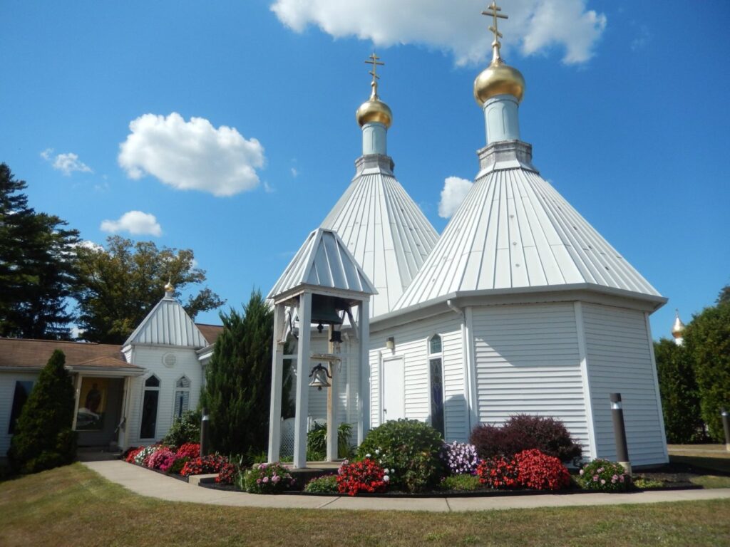 annual-pilgrimage-celebrates-st-therese-at-holy-annunciation-monastery