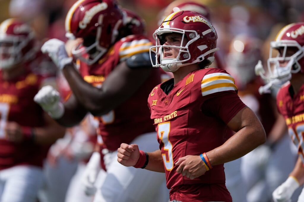 arizona-wildcats-face-no-14-iowa-state-cyclones-tonight-at-7-pm-et