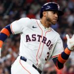 astros-jeremy-pe-a-scratched-from-game-with-oblique-injury