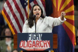 bipartisan-bill-seeks-to-ban-stock-trading-for-congress-members
