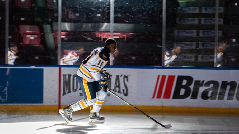blair-underwood-stars-as-tough-hockey-dad-in-urgent-youngblood-remake