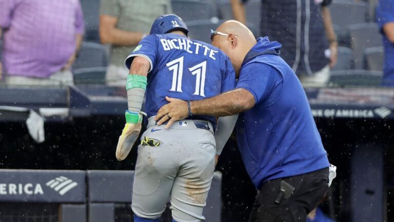 bo-bichette-out-for-yankees-finale-after-plate-collision