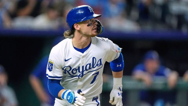 bobby-witt-jr-exits-royals-win-with-back-spasms-in-7th-inning