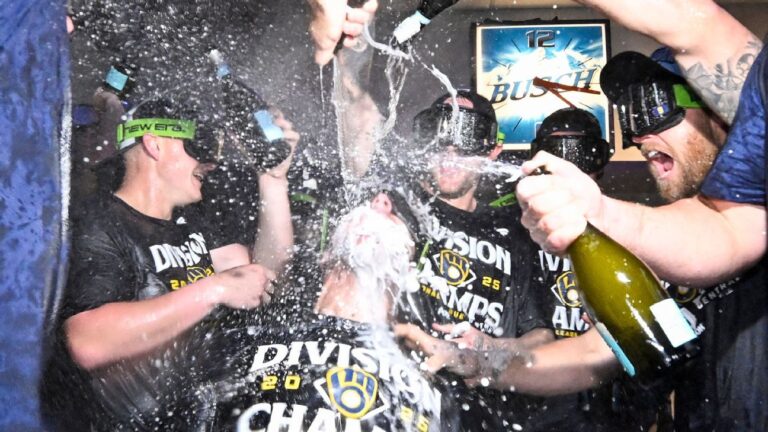 brewers-clinch-nl-central-title-underestimated-yet-unfazed