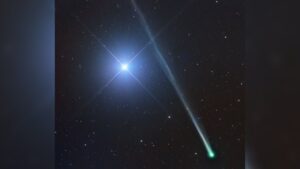 bright-comet-c-2025-r2-swan-nears-visibility-in-october