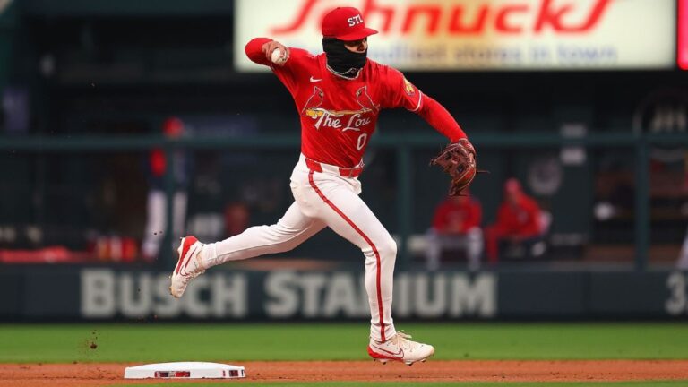 cardinals-masyn-winn-hits-il-with-season-ending-knee-injury