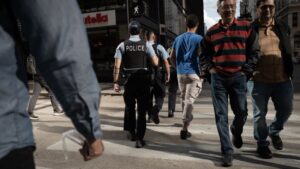chicago-braces-for-imminent-national-guard-deployment-amid-uncertainty