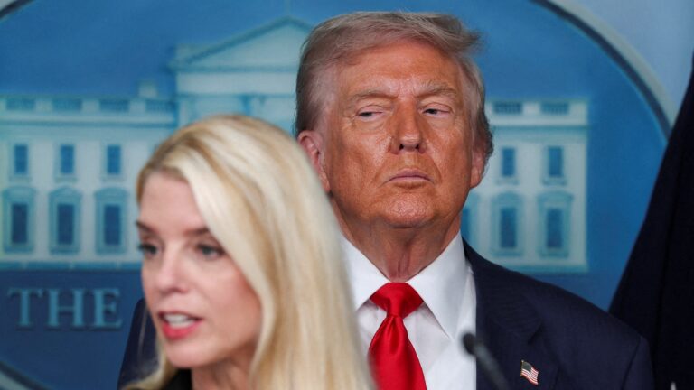 doj-apologizes-after-official-caught-in-honeypot-scandal