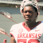 e-marion-harris-embraces-family-legacy-at-arkansas-razorbacks