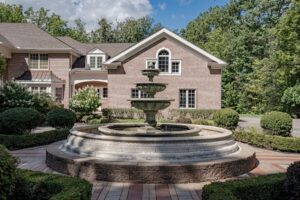 elegant-gates-mills-estate-offers-resort-style-living-for-2-5m