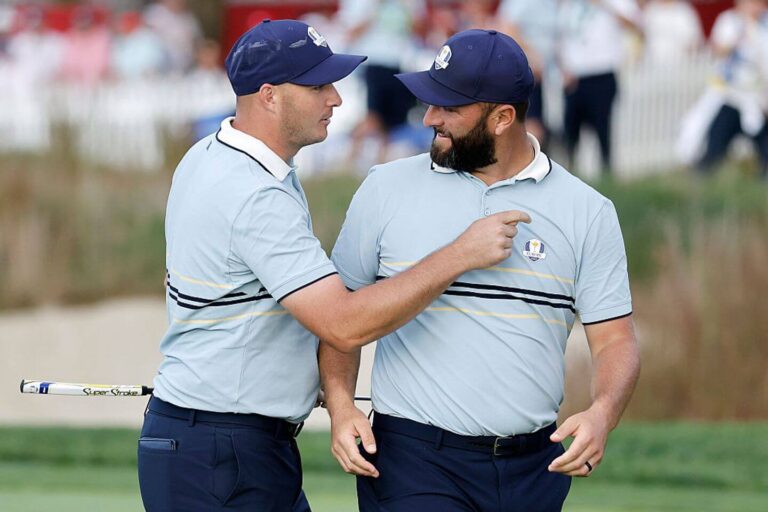 europe-leads-ryder-cup-2025-by-three-points-after-strong-opening