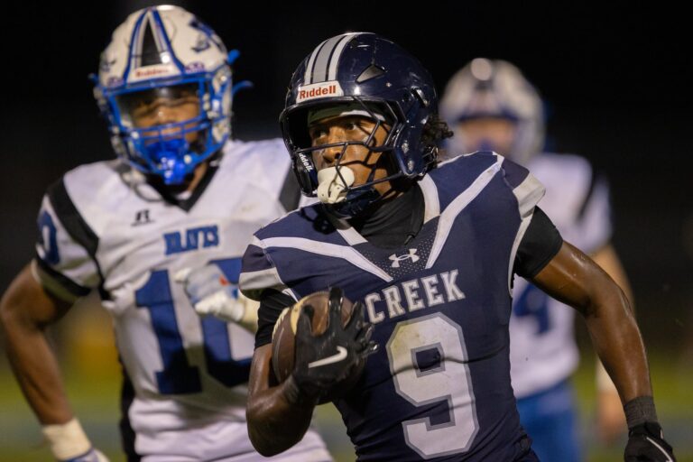 exciting-football-action-williamstown-vs-timber-creek-photos-live-now-