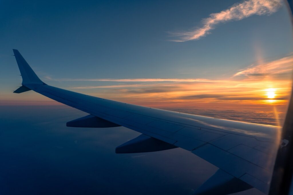 expert-insights-on-overcoming-jet-lag-for-travelers