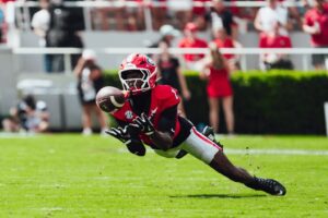 georgia-bulldogs-secure-28-6-win-over-austin-peay-after-2-hour-delay