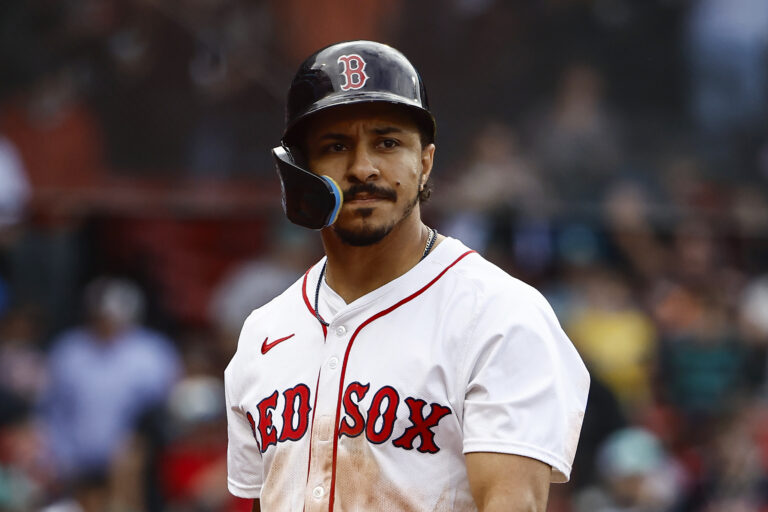 hot-mic-catches-red-sox-fan-slamming-david-hamilton-live