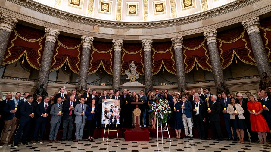 house-votes-310-58-to-honor-charlie-kirk-amid-democratic-dissent