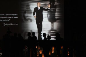 hundreds-mourn-giorgio-armani-in-milan-a-fashion-legend-remembered