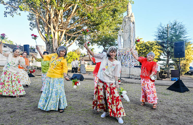 hundreds-unite-in-celebration-of-international-day-of-peace
