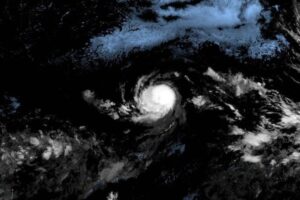 hurricane-kiko-strengthens-to-category-2-major-hurricane-looms