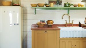 innovative-joseph-joseph-dish-brush-revolutionizes-cleaning-routine