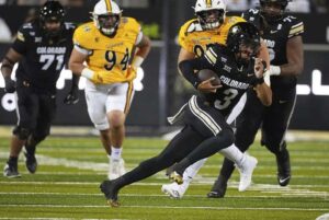 kaidon-salter-shines-with-3-tds-as-colorado-tops-wyoming-37-20