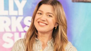 kelly-clarkson-set-to-return-to-show-after-ex-husband-s-death