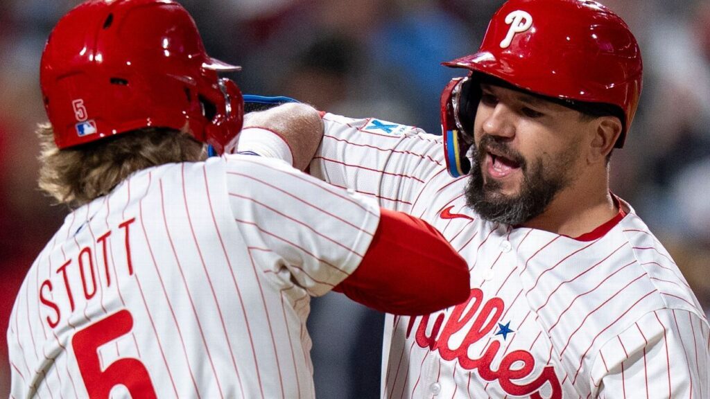 kyle-schwarber-hits-50-homers-leads-phillies-to-9-3-victory