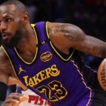lebron-james-sidelined-at-lakers-camp-with-glute-nerve-issue