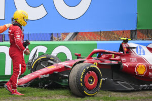lewis-hamilton-crashes-out-of-dutch-gp-calls-incident-tough-