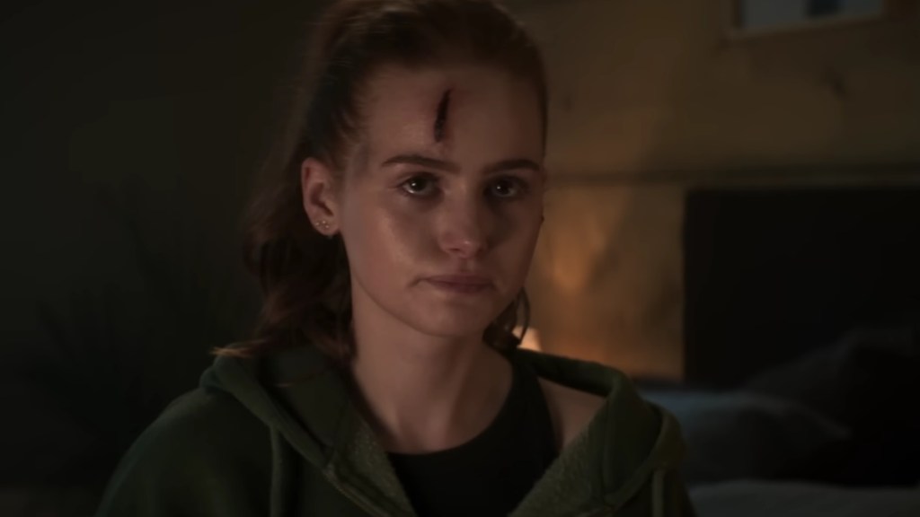 madelaine-petsch-pays-tribute-to-luke-perry-s-lasting-impact