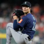 mariners-bryan-woo-exits-game-after-warmup-pitches-in-6th