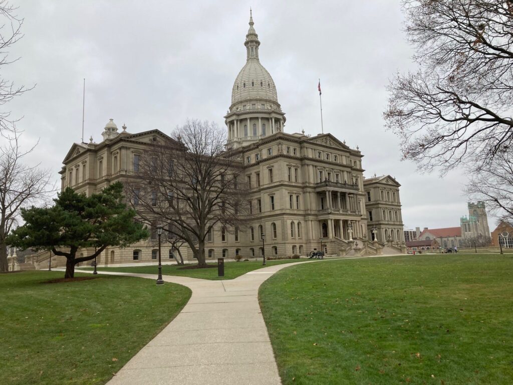 michigan-budget-negotiations-race-against-shutdown-deadline