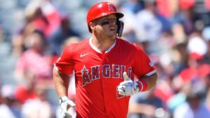 mike-trout-ends-28-game-drought-with-399th-career-homer
