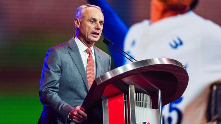 mlb-nears-major-broadcast-deals-with-espn-nbc-netflix-apple