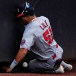 nationals-rookie-daylen-lile-exits-game-with-knee-injury