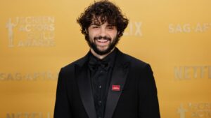 noah-centineo-sparks-controversy-by-canceling-disney-subscription