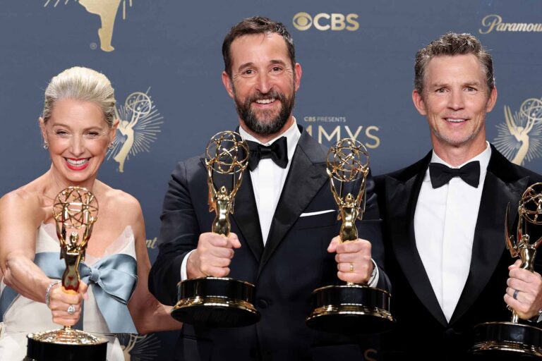 noah-wyle-ends-emmy-losing-streak-as-the-pitt-takes-gold-