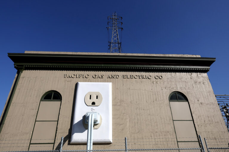 pg-e-unveils-ambitious-climate-goals-amid-urgent-demand-surge