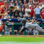 phillies-fall-to-marlins-in-extra-innings-realmuto-injury-concerns
