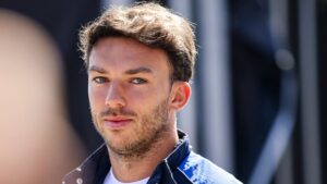 pierre-gasly-extends-contract-with-alpine-until-2028
