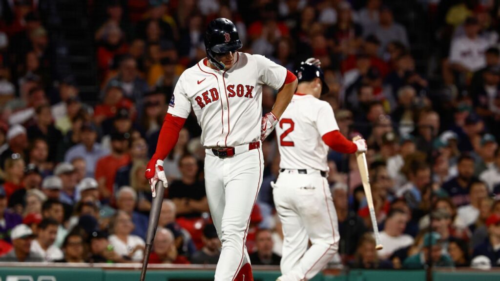 red-sox-star-roman-anthony-exits-game-with-oblique-injury
