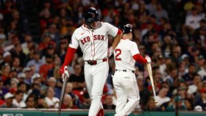 red-sox-star-roman-anthony-exits-game-with-oblique-injury