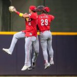 reds-edge-brewers-one-win-away-from-wild-card-spot