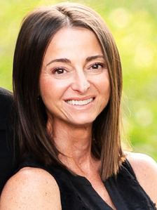 remembering-renee-nichols-a-life-of-adventure-and-compassion